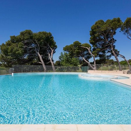 Madame Vacances Domaine Du Provence Country Club Service Premium ソルマーヌ・ド・ボークリューズ エクステリア 写真